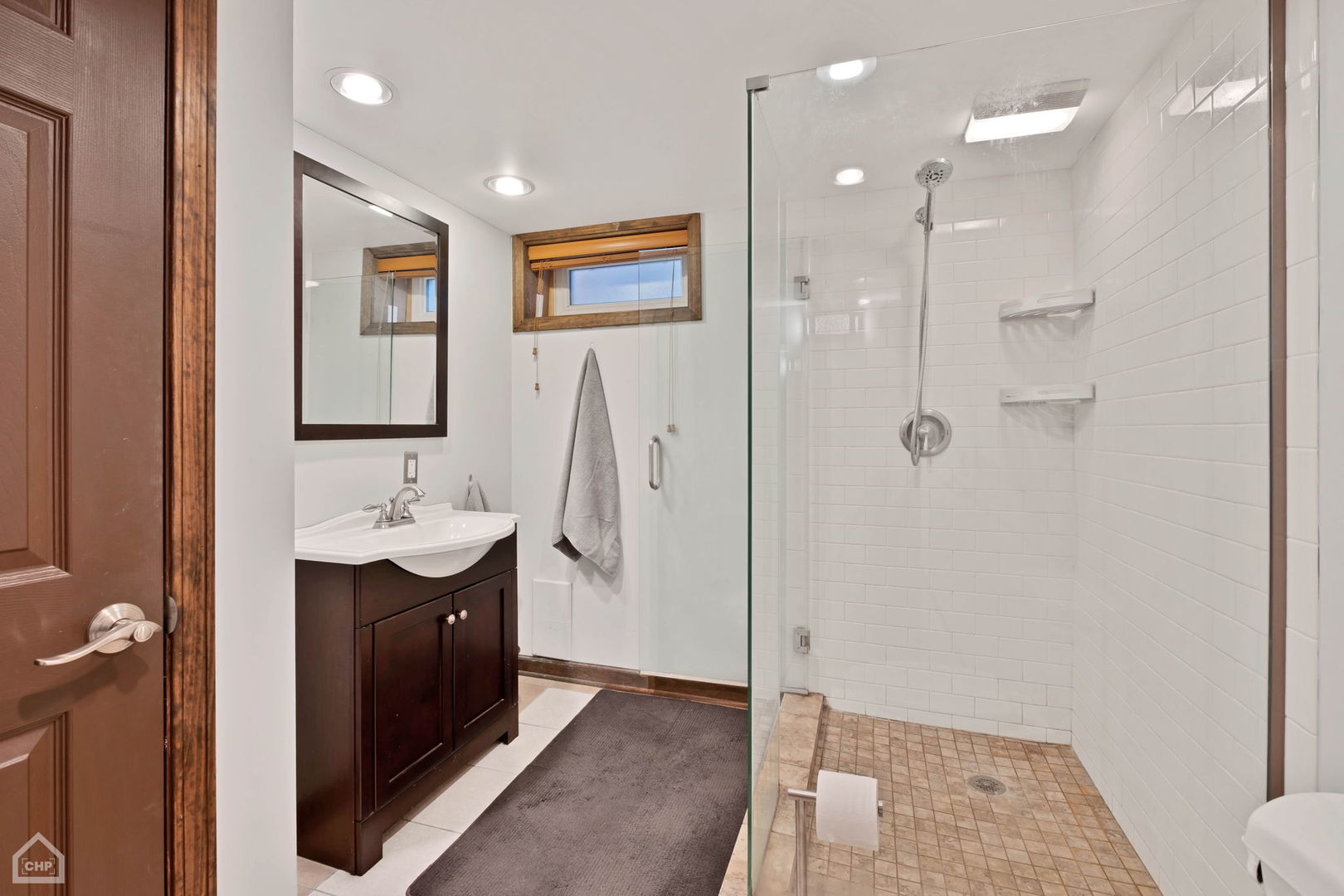 6245 N Keeler Avenue