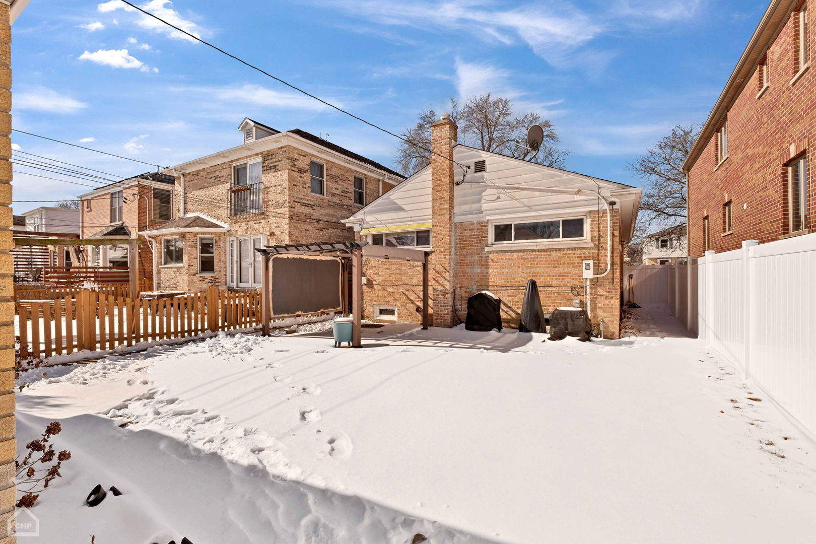 6245 N Keeler Avenue