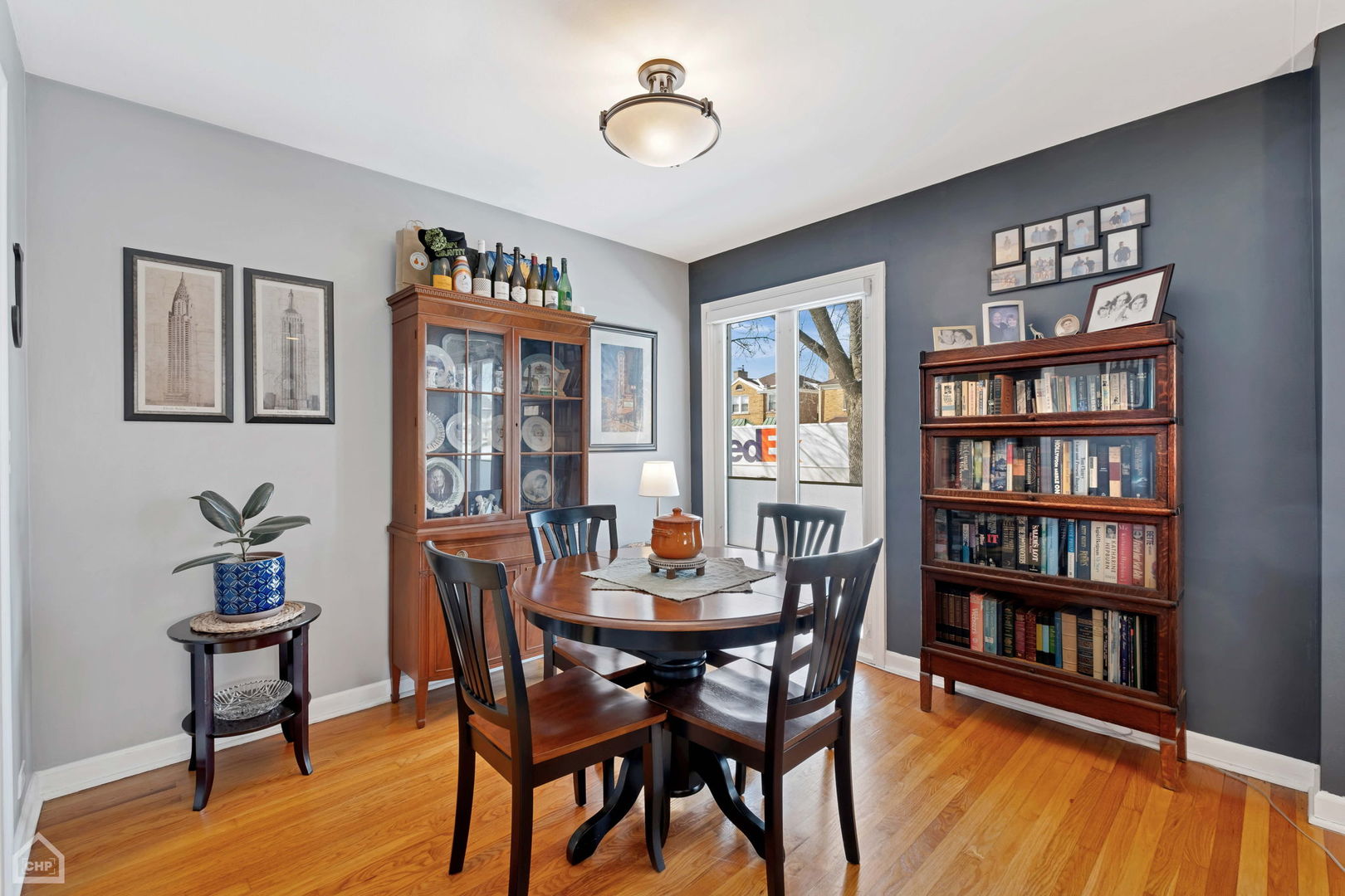 6245 N Keeler Avenue