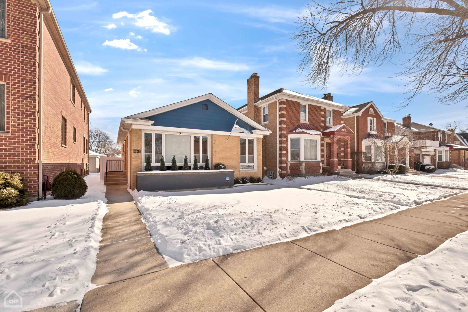 6245 N Keeler Avenue