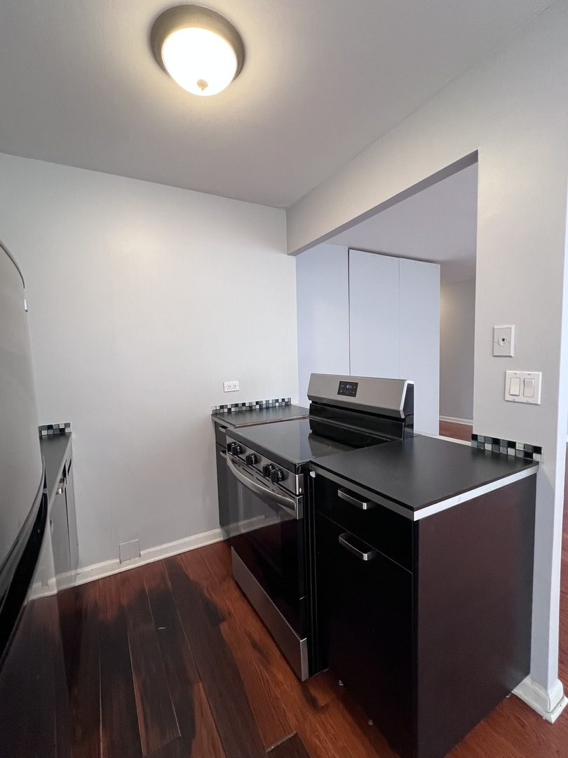 6171 N Sheridan Road Unit: 510
