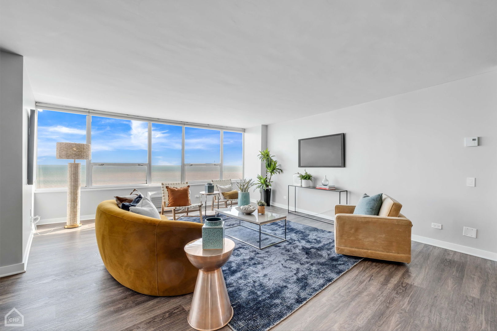 940 W Glenlake Avenue Unit: 32D