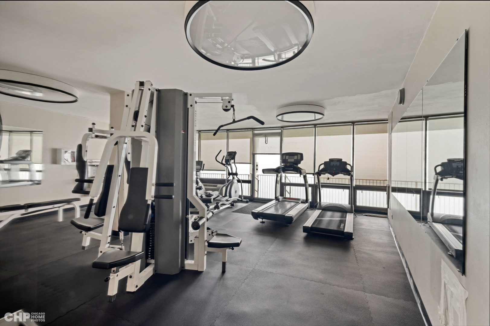 940 W Glenlake Avenue Unit: 32D