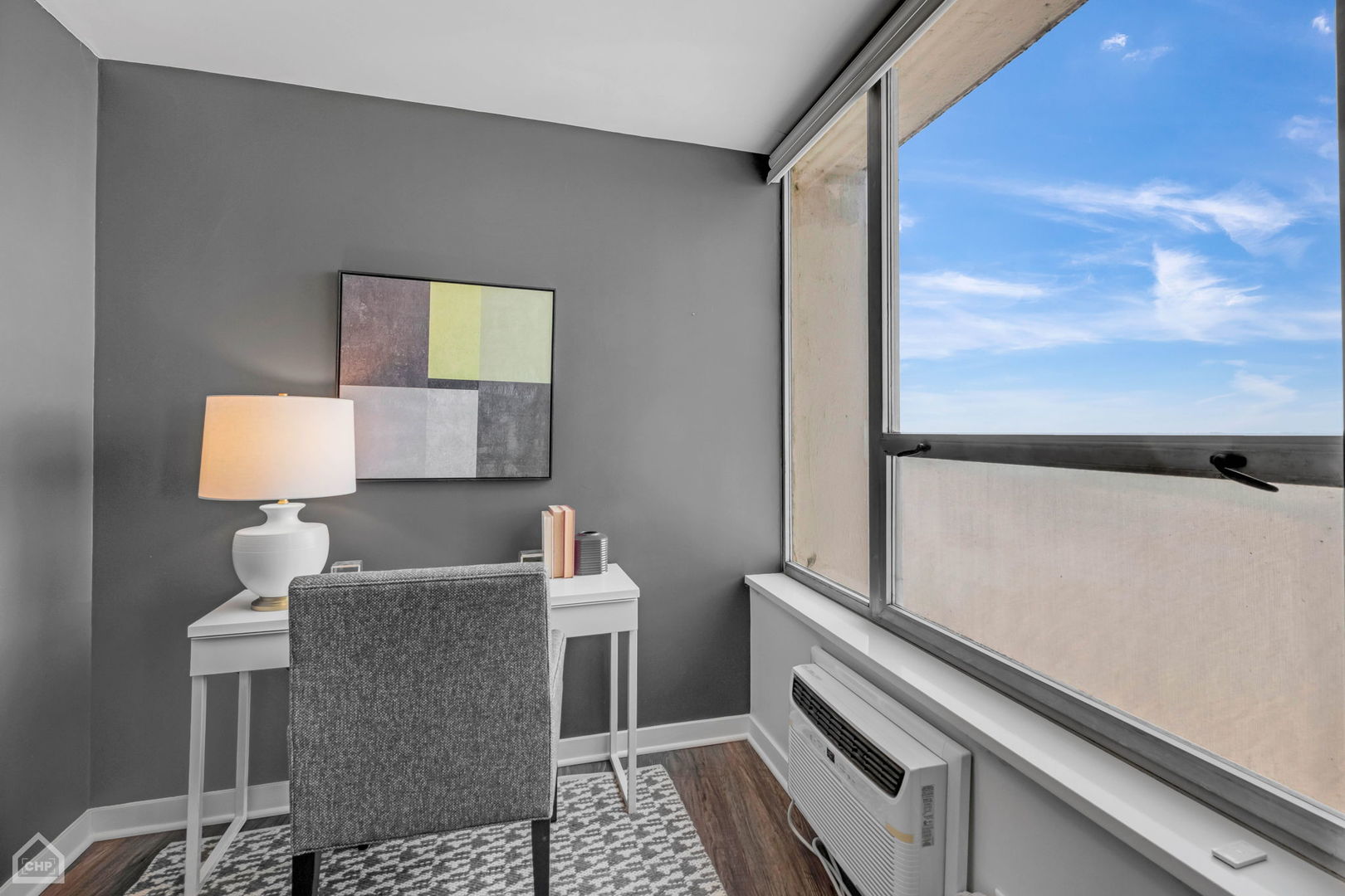 940 W Glenlake Avenue Unit: 32D