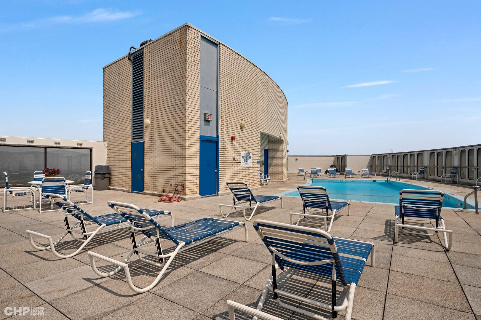 940 W Glenlake Avenue Unit: 32D