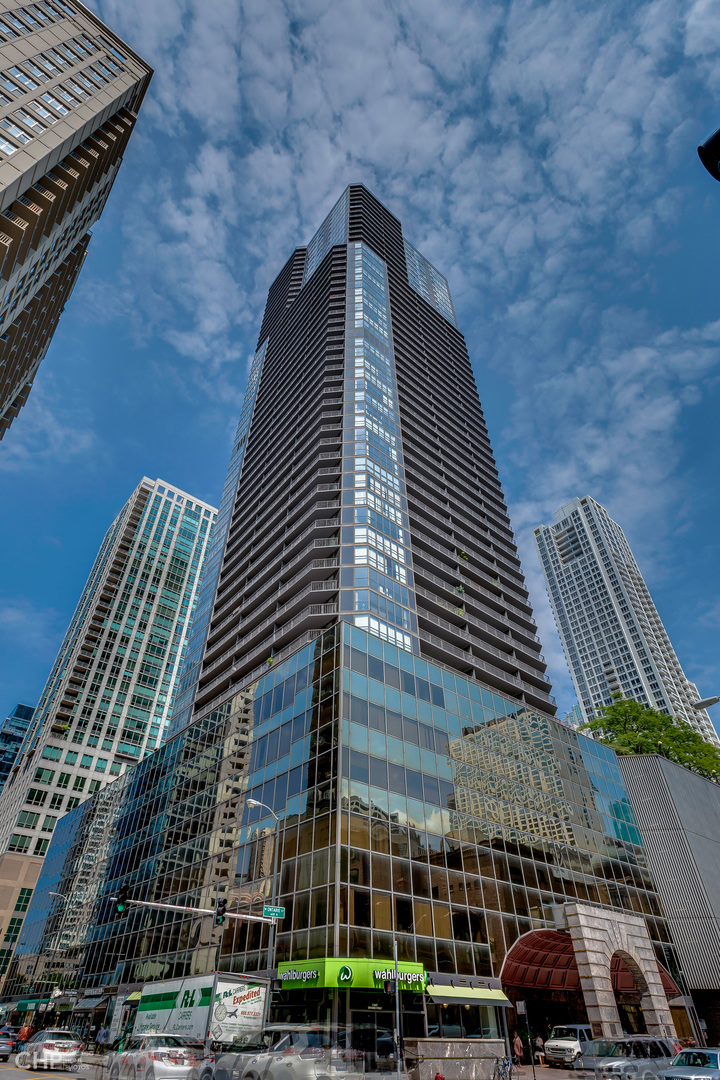 10 E Ontario Street Unit: S-515