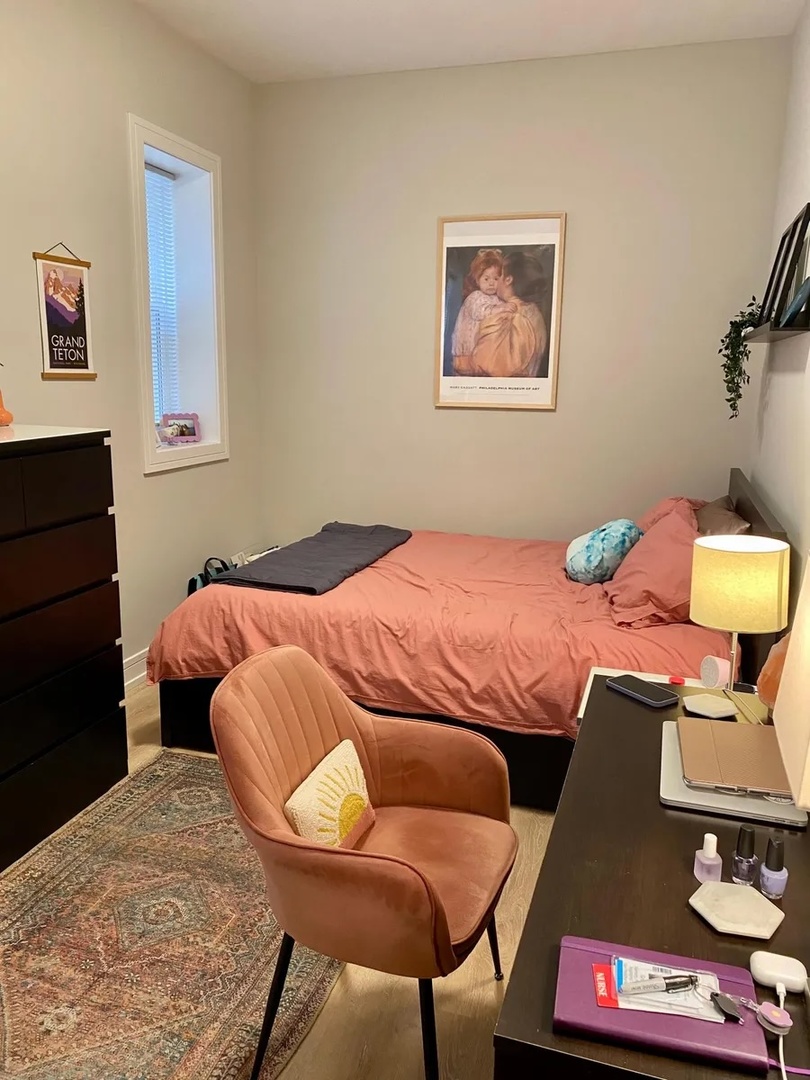 2540 W Cortez Street Unit: 1R