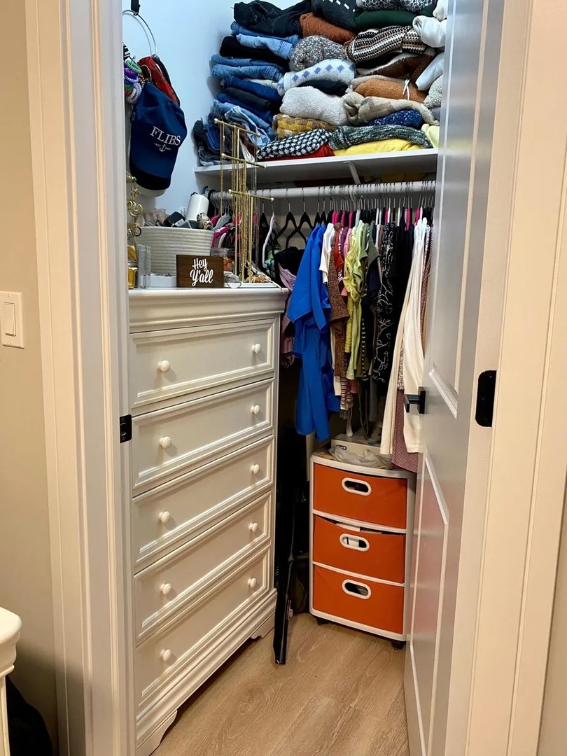 2540 W Cortez Street Unit: 1R