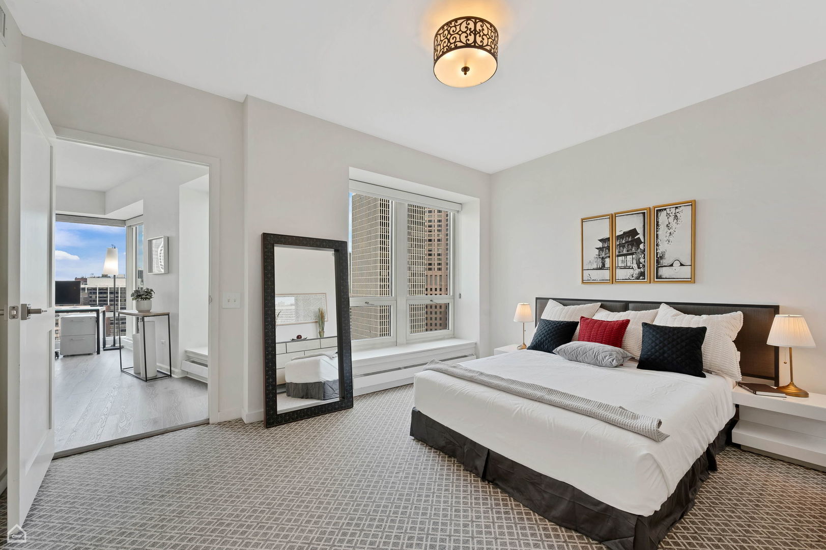 57 E Delaware Place Unit: 2204