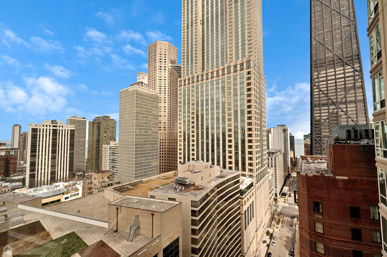 57 E Delaware Place Unit: 2204