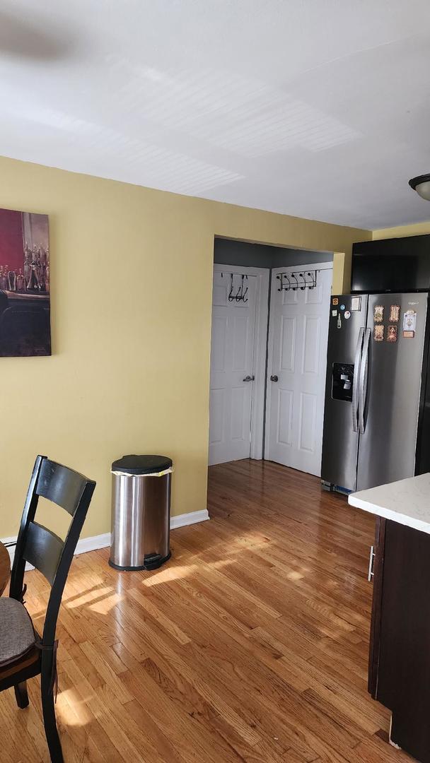 4258 W Lawrence Avenue Unit: 3W