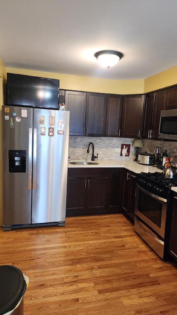 4258 W Lawrence Avenue Unit: 3W