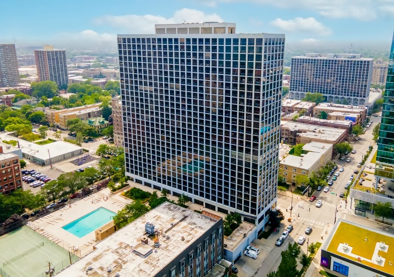 4343 N Clarendon Avenue Unit: 2201