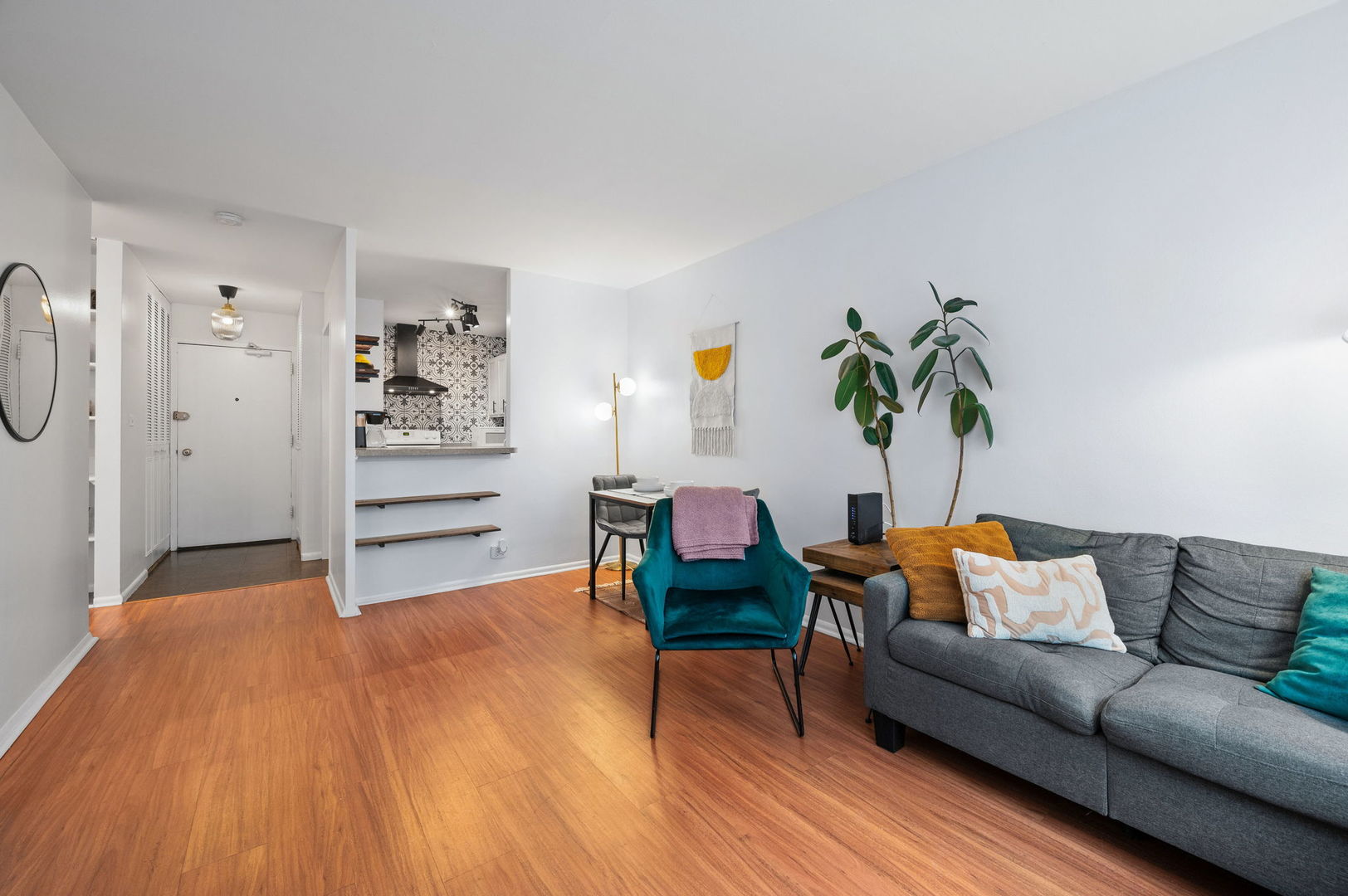 4250 N Marine Drive Unit: 1723