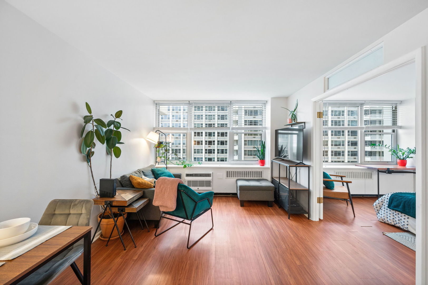 4250 N Marine Drive Unit: 1723
