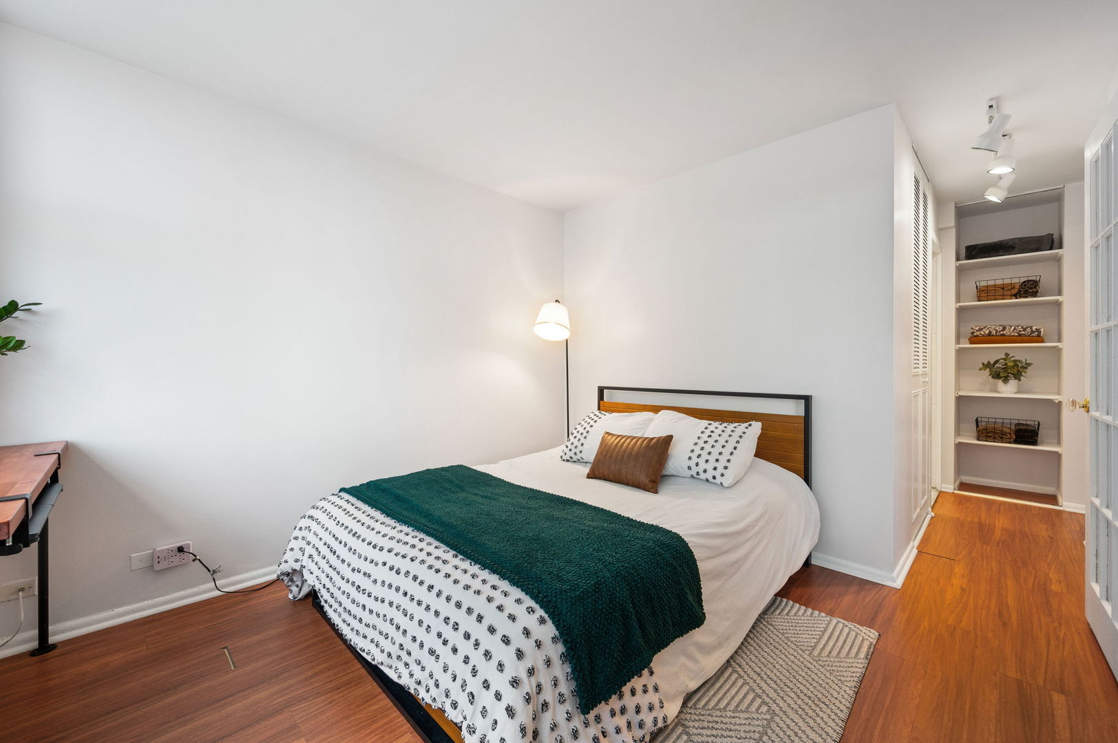 4250 N Marine Drive Unit: 1723