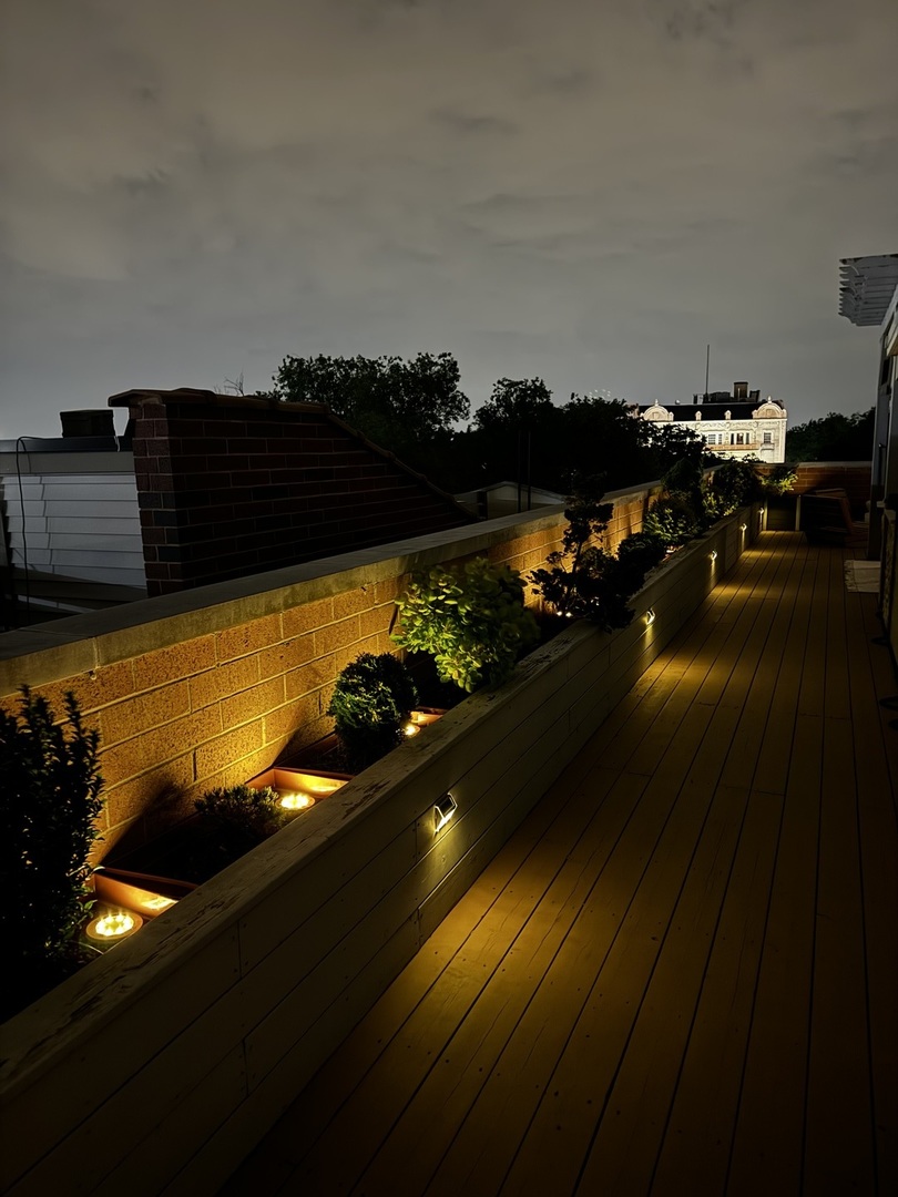 3735 N Clifton Avenue Unit: 3