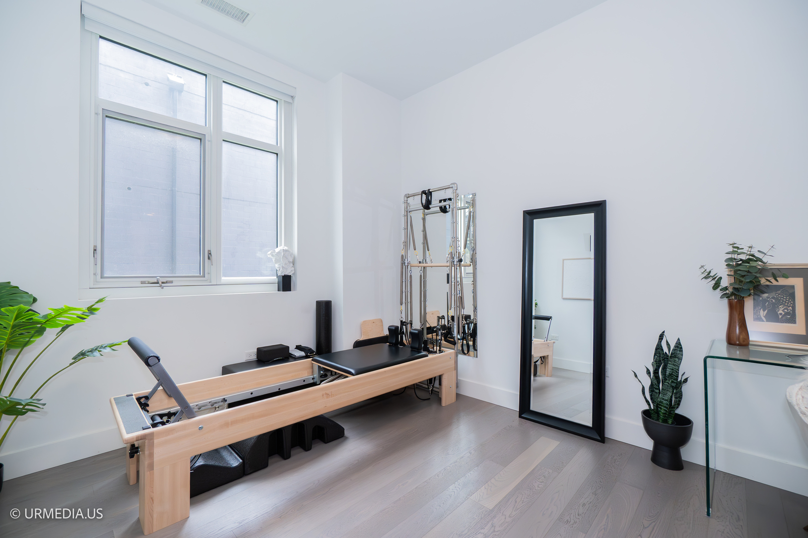 367 W Locust Street Unit: 202