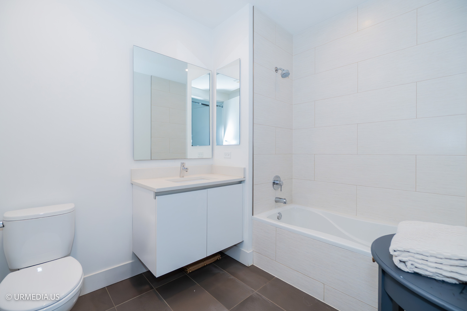 367 W Locust Street Unit: 202