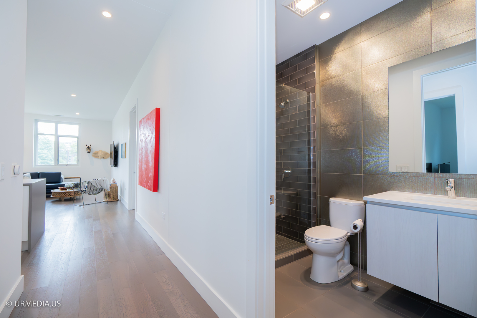 367 W Locust Street Unit: 202