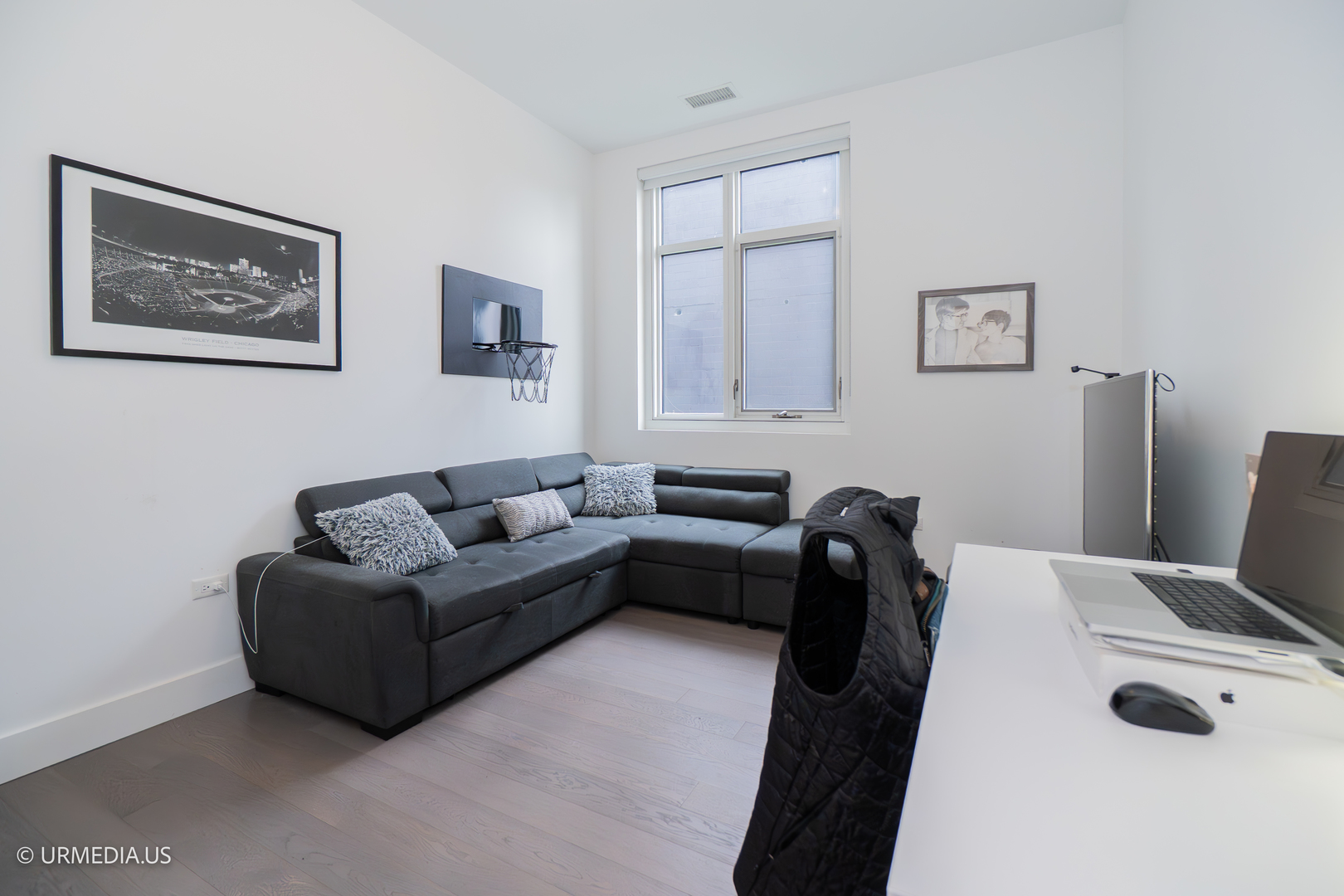 367 W Locust Street Unit: 202