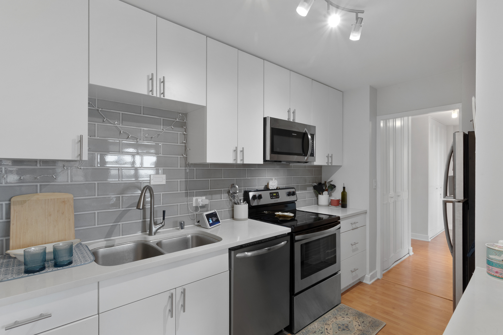 4250 N Marine Drive Unit: 1626