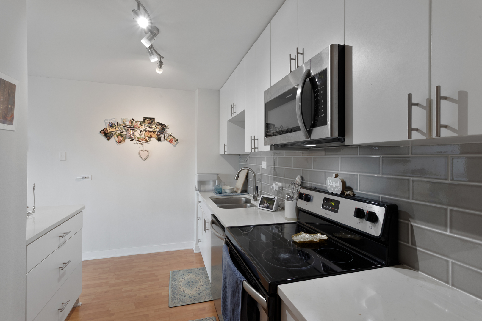 4250 N Marine Drive Unit: 1626