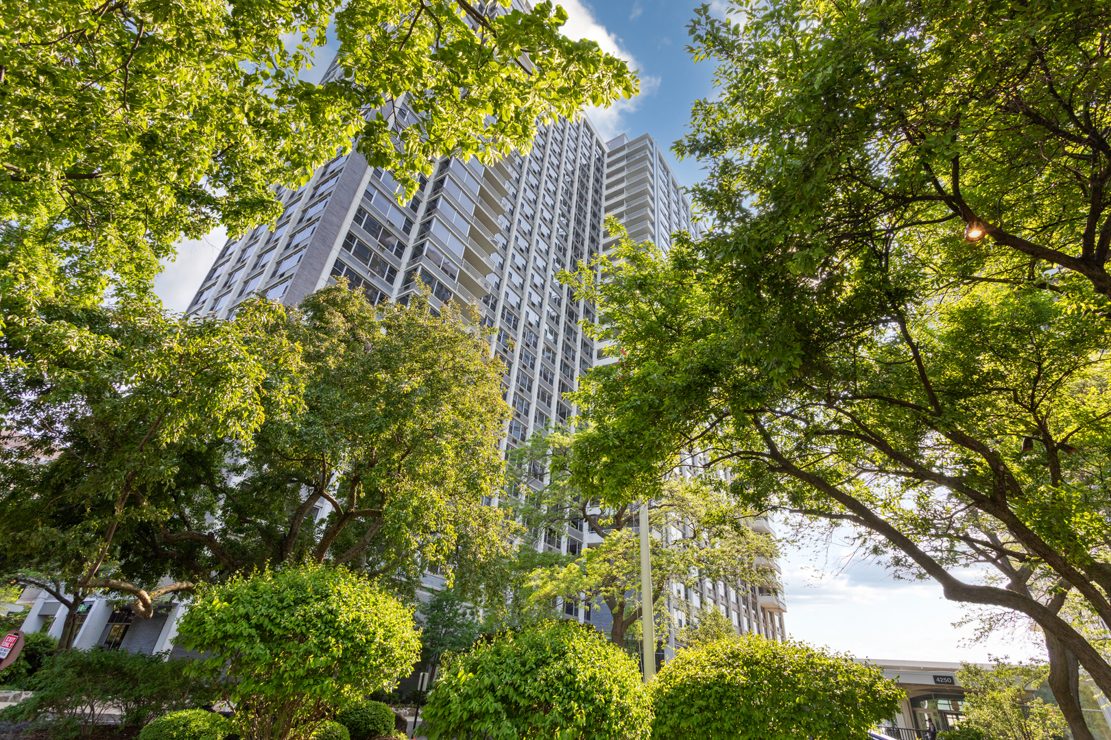 4250 N Marine Drive Unit: 1626