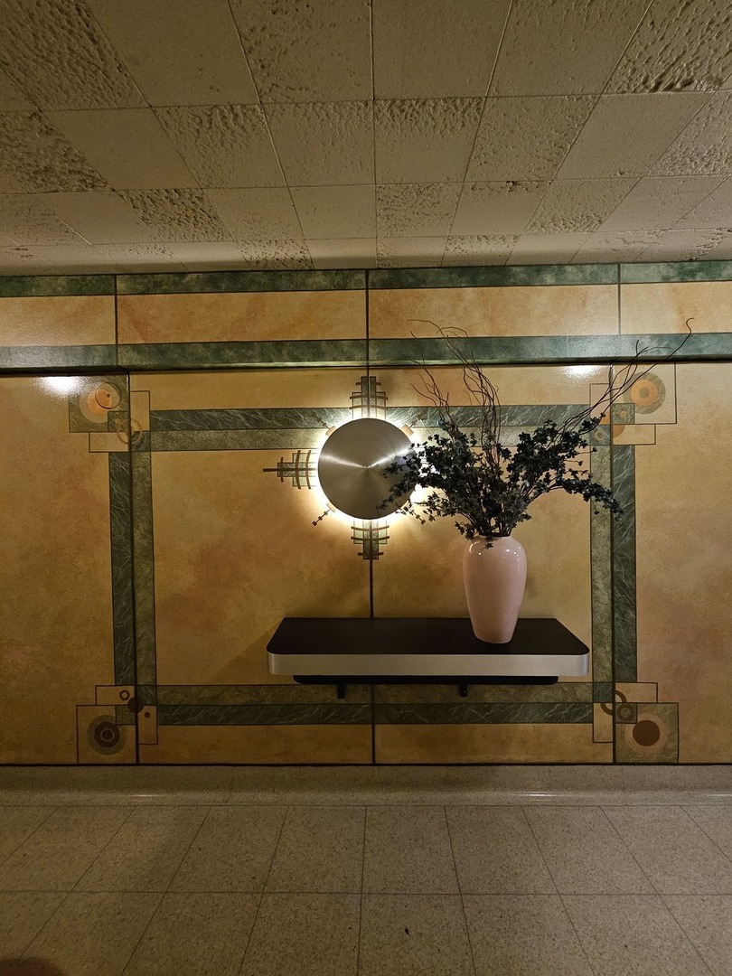 5048 N MARINE Drive Unit: 3A