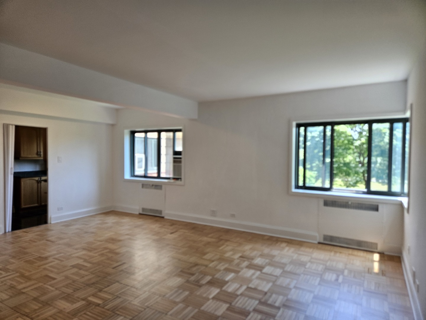 5048 N MARINE Drive Unit: 3A