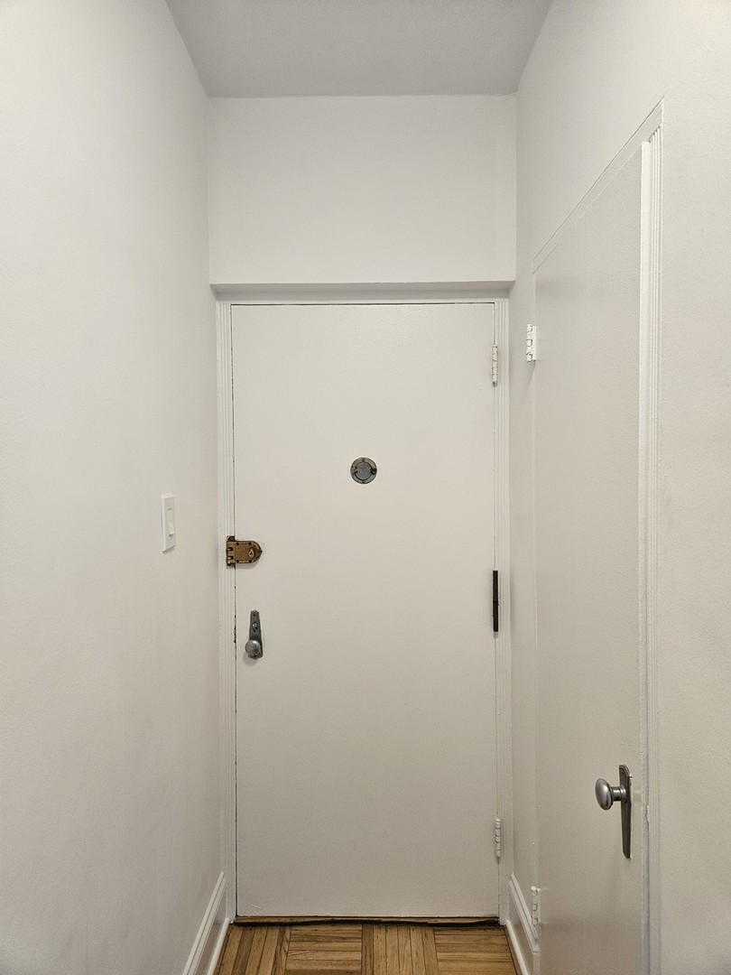 5048 N MARINE Drive Unit: 3A