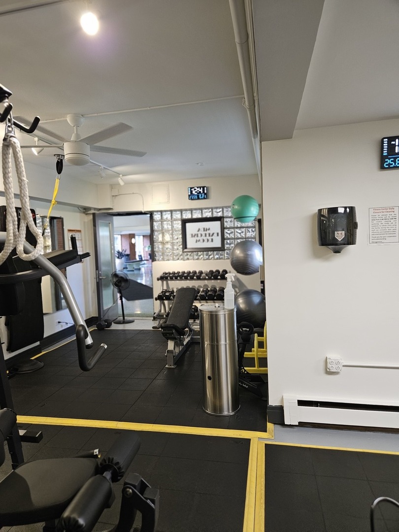 5048 N MARINE Drive Unit: 3A