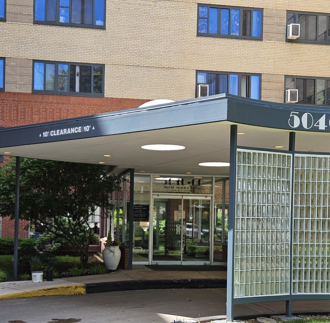 5048 N MARINE Drive Unit: 3A