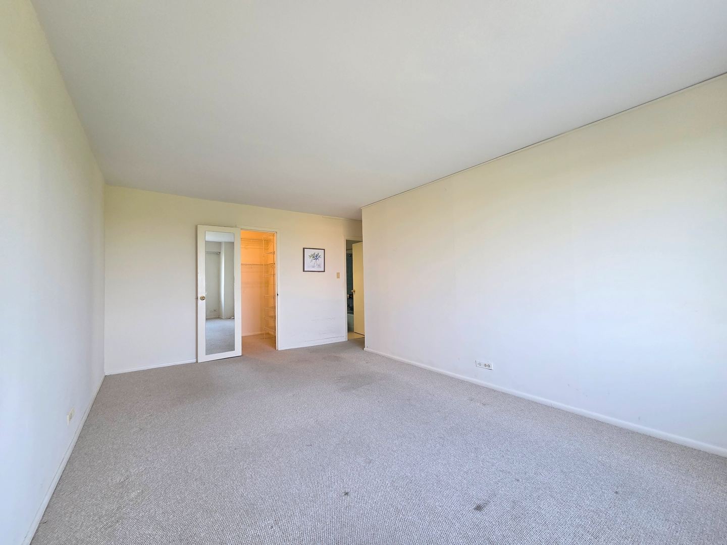6833 N Kedzie Avenue Unit: 816
