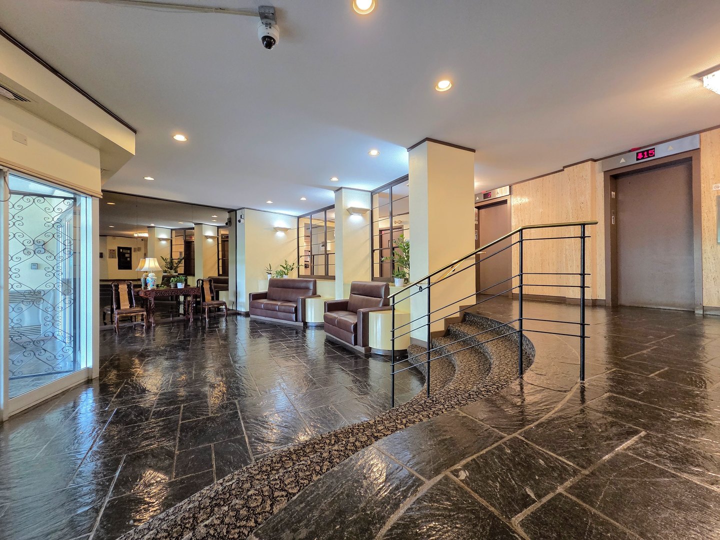 6833 N Kedzie Avenue Unit: 816