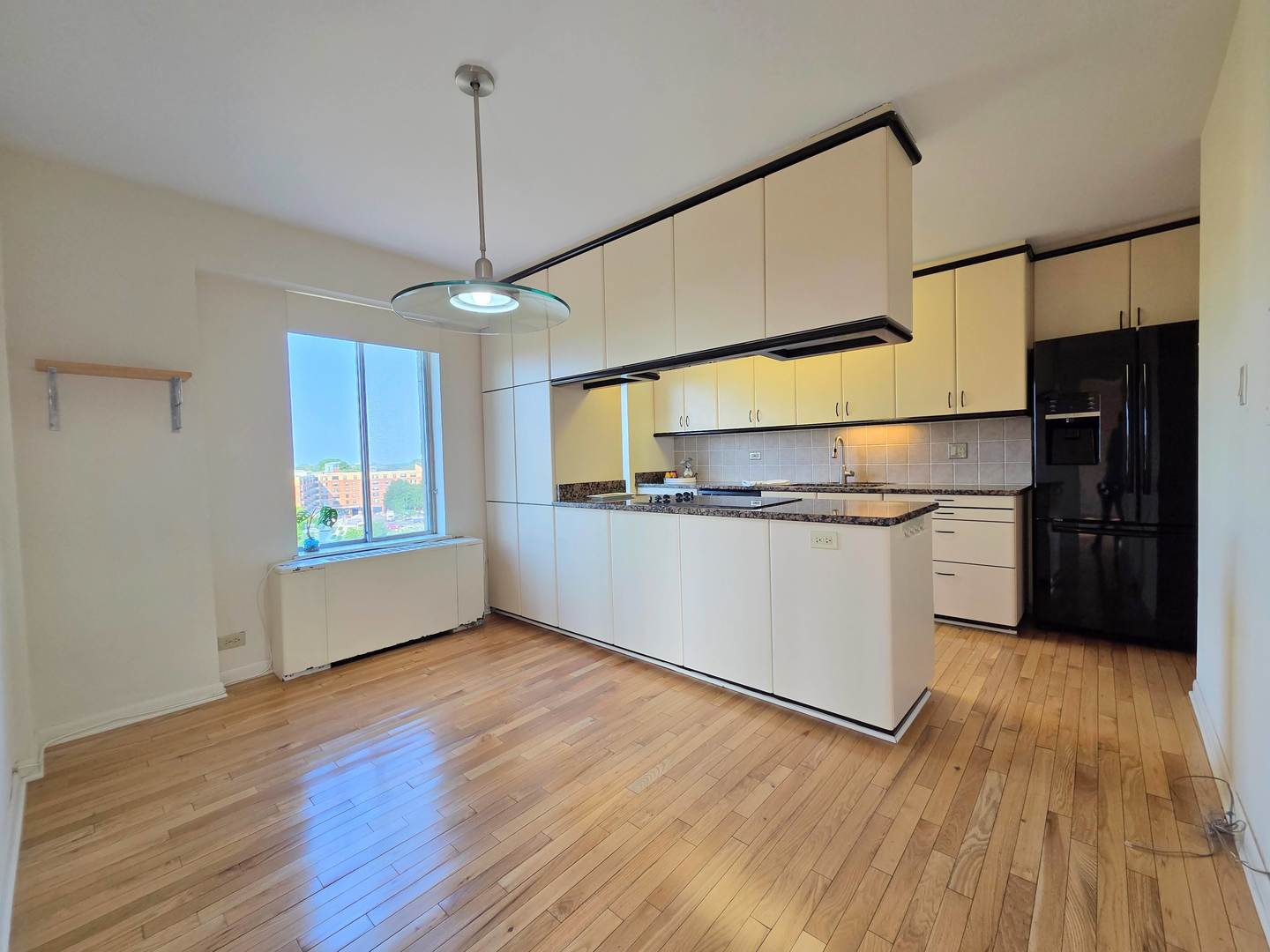 6833 N Kedzie Avenue Unit: 816
