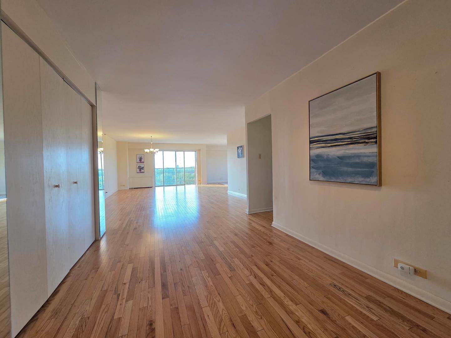 6833 N Kedzie Avenue Unit: 816
