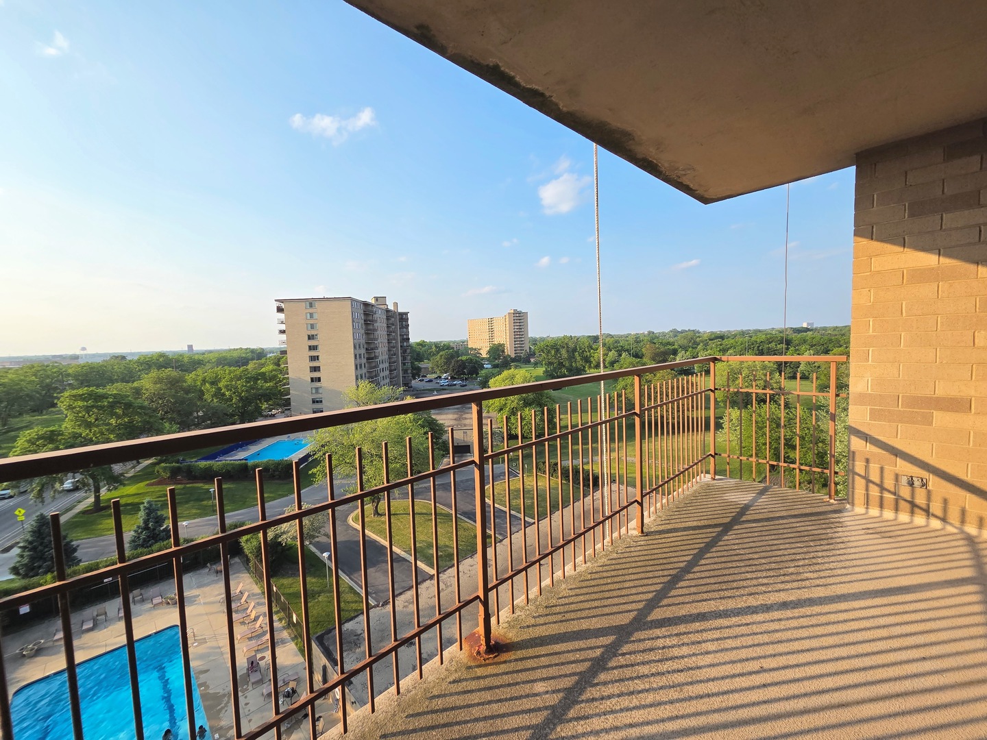 6833 N Kedzie Avenue Unit: 816