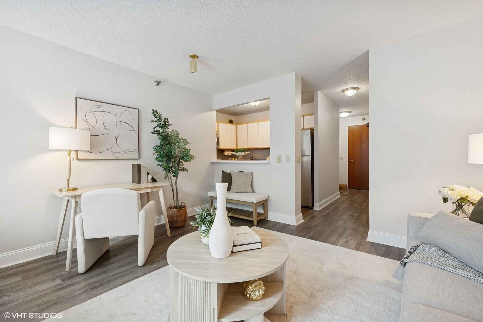440 N MCCLURG Court Unit: 1107