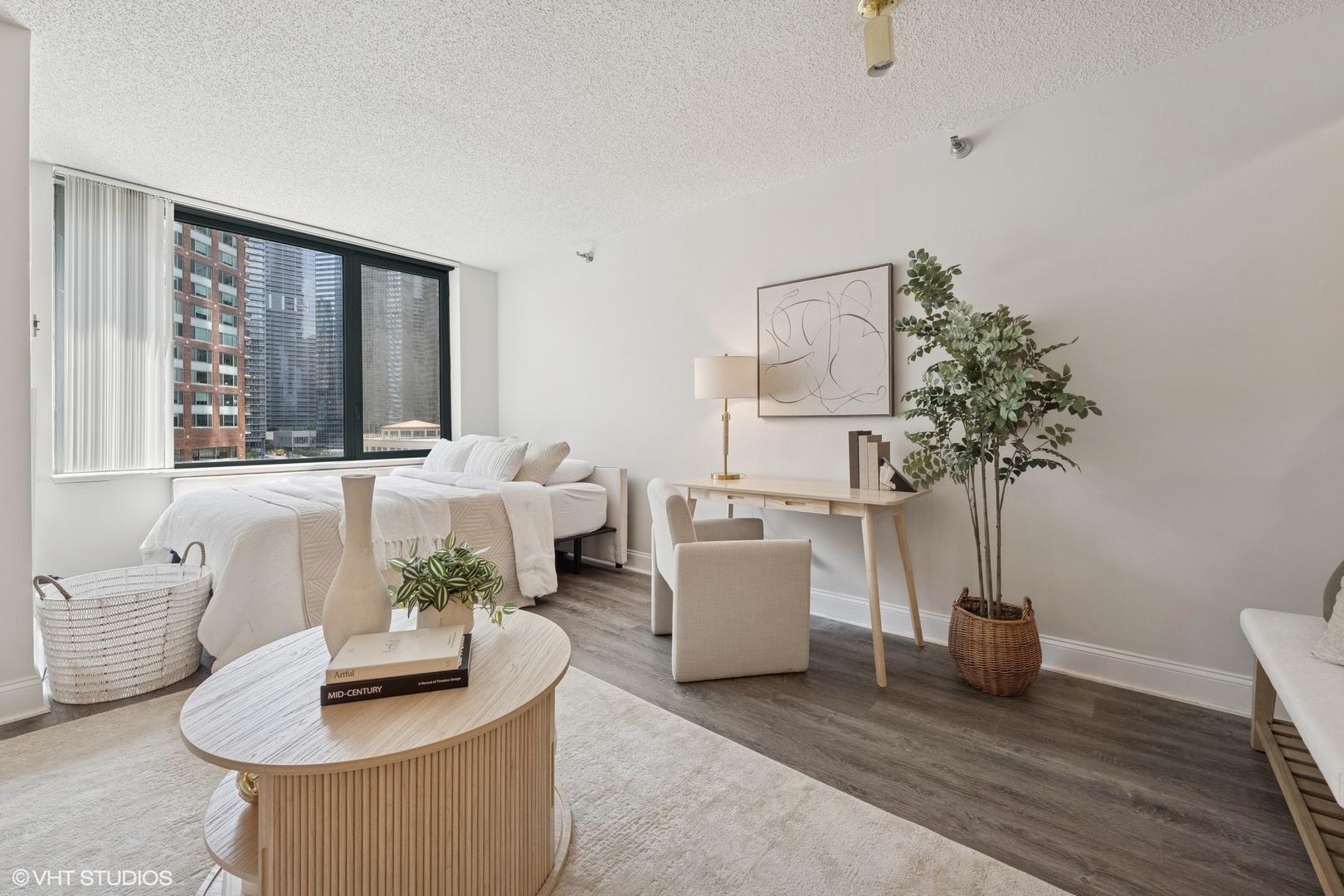 440 N MCCLURG Court Unit: 1107