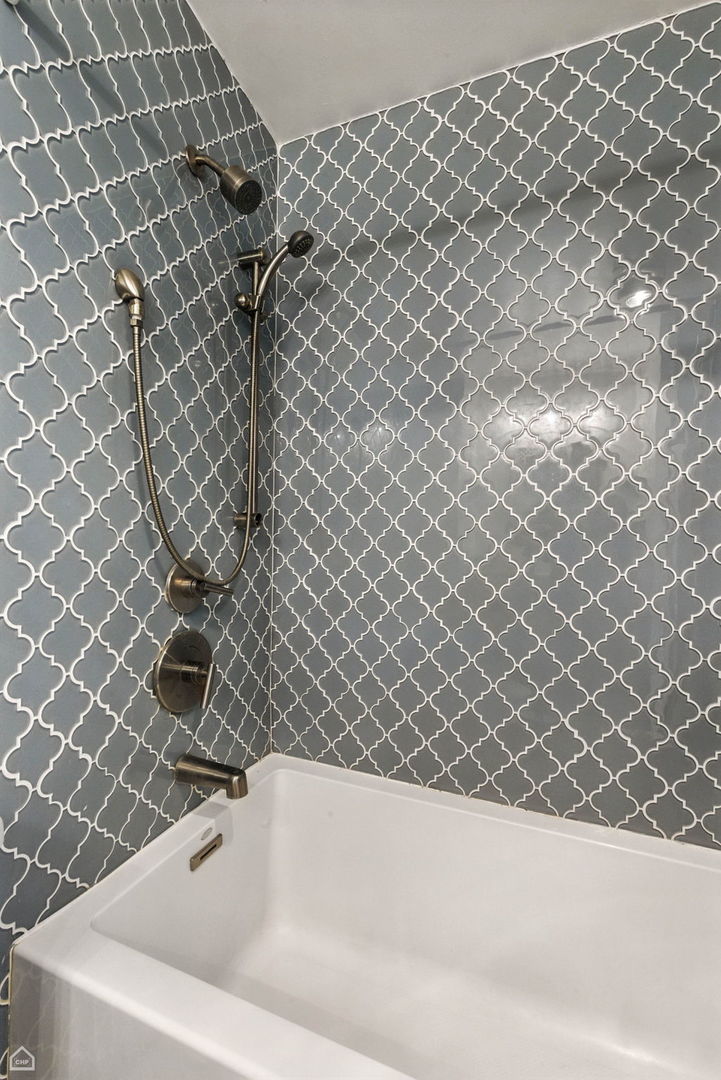 5415 N Sheridan Road Unit: 3402