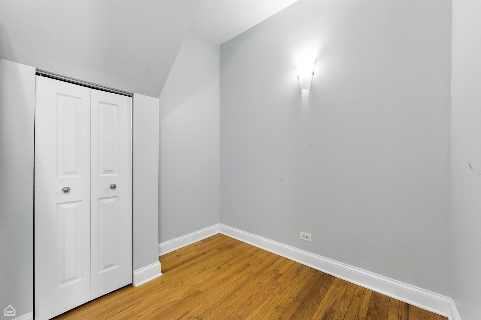 2611 W Rosemont Avenue Unit: A