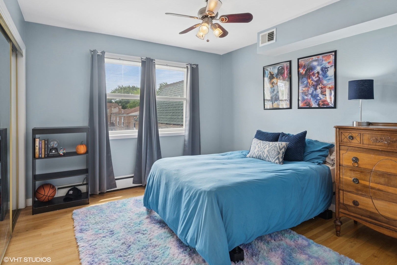 2652 W RASCHER Avenue Unit: 304