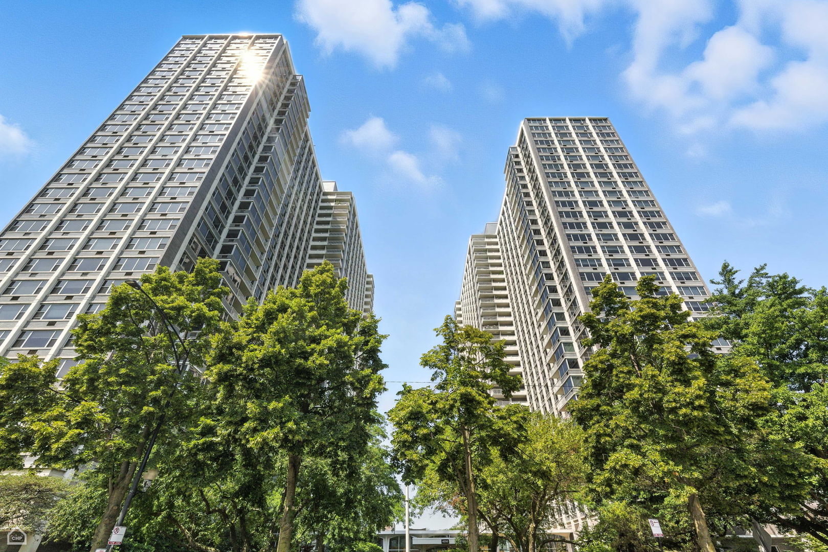 4250 N Marine Drive Unit: 2913