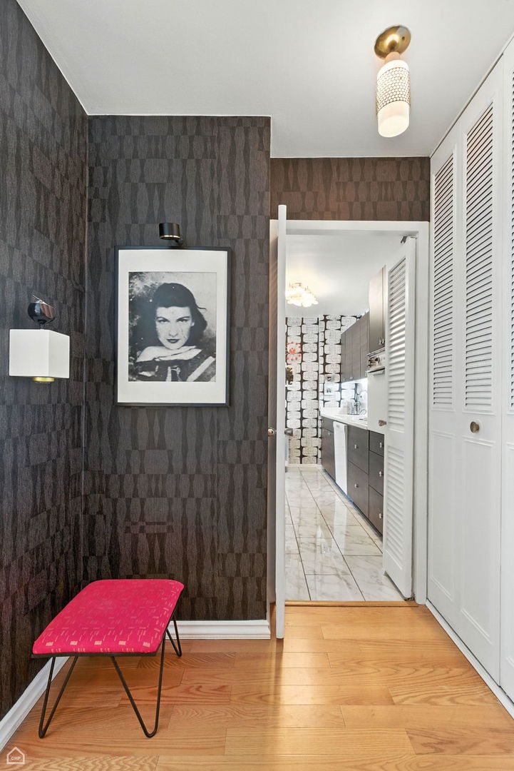 4250 N Marine Drive Unit: 2913