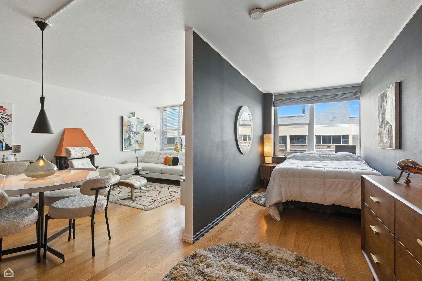 4250 N Marine Drive Unit: 2913