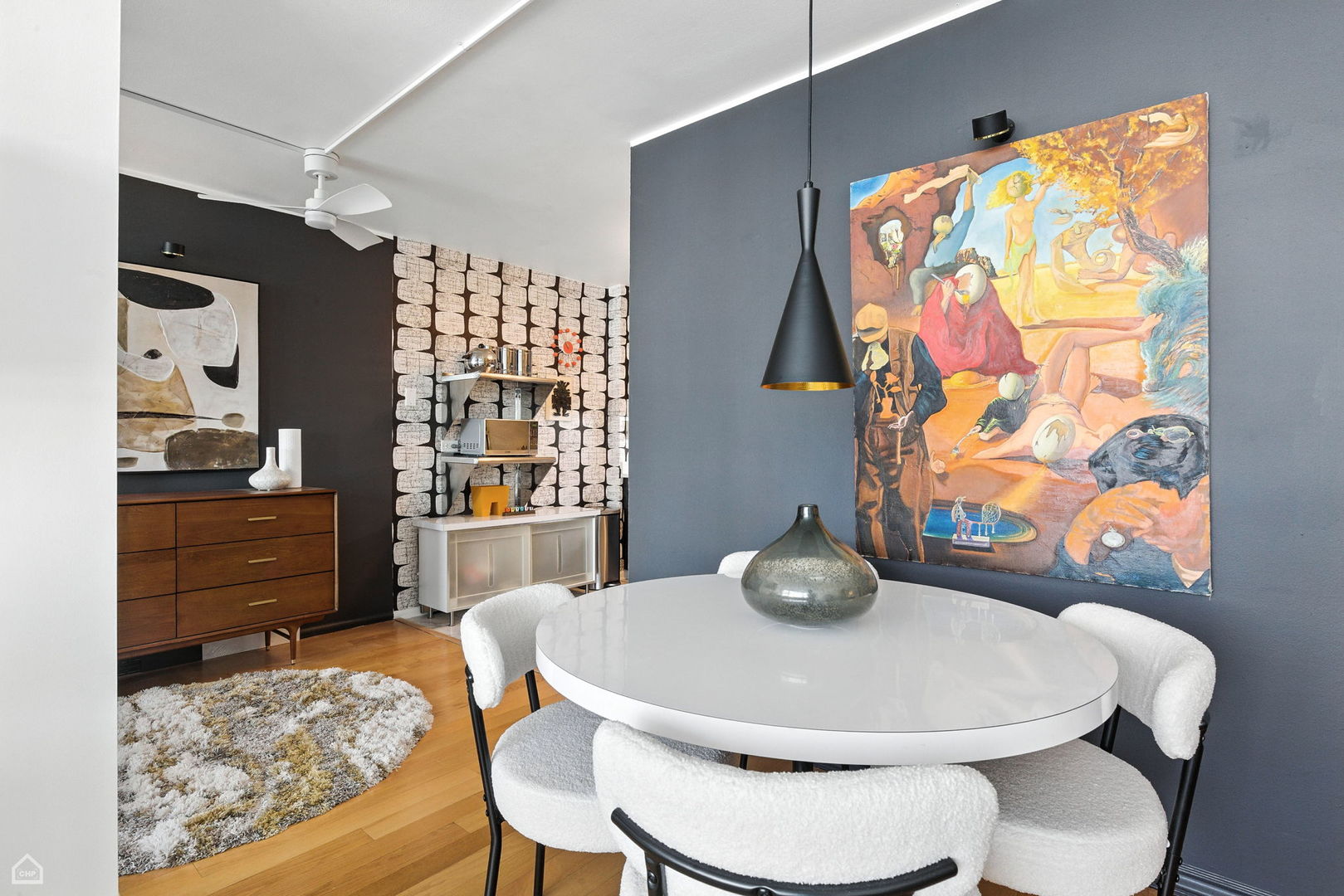 4250 N Marine Drive Unit: 2913