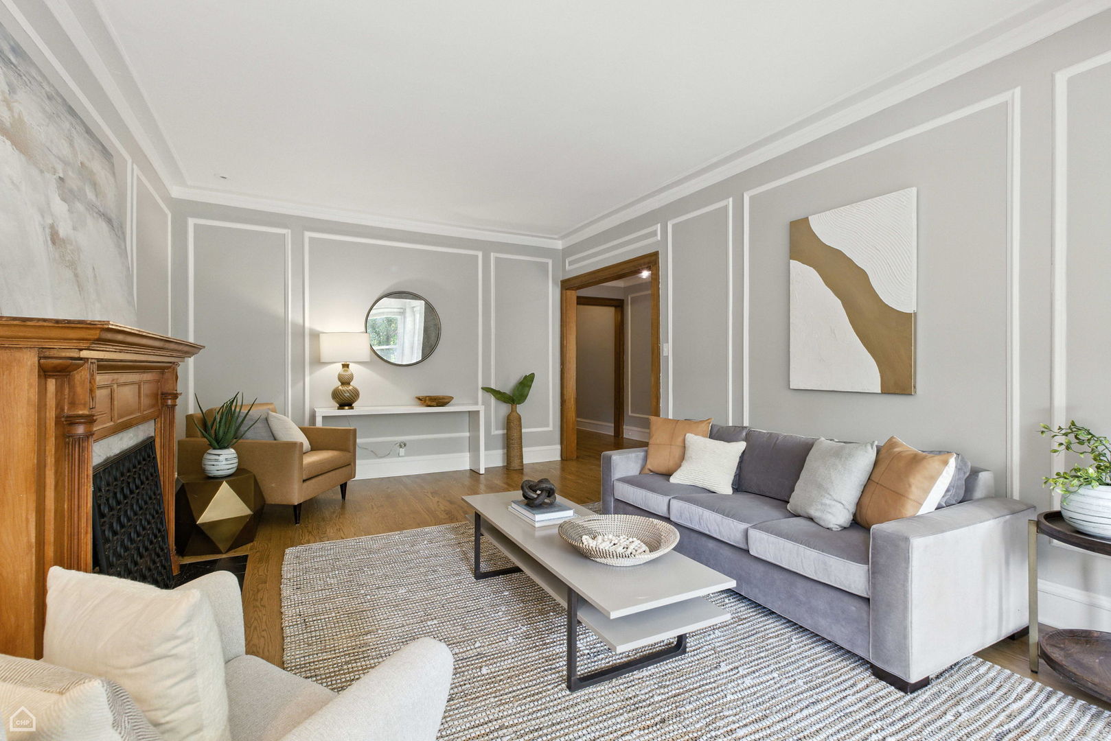 520 W Roscoe Street Unit: 2W