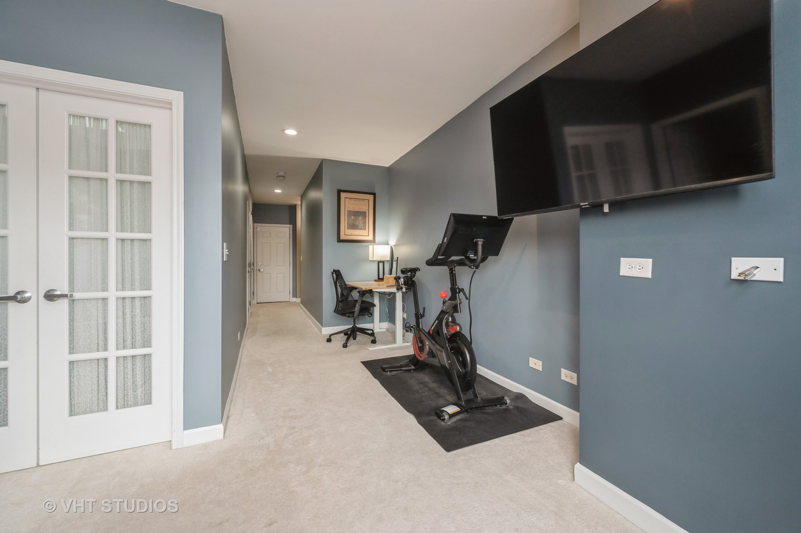 4152 N Lincoln Avenue Unit: 8W