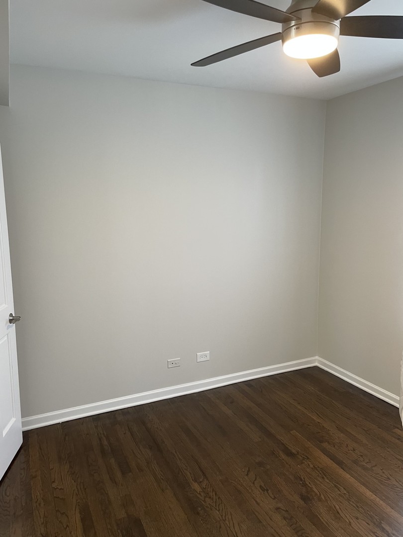 7318 N Honore Street Unit: 403